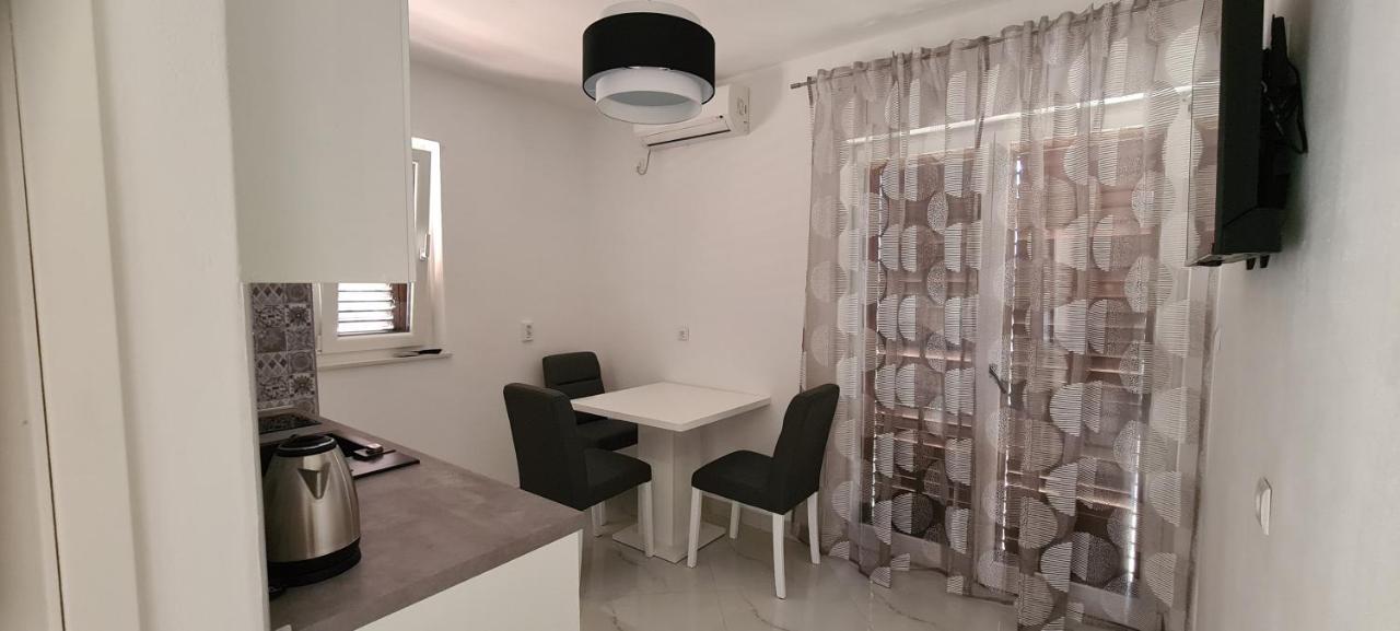 Apartments Orlic 살리 외부 사진